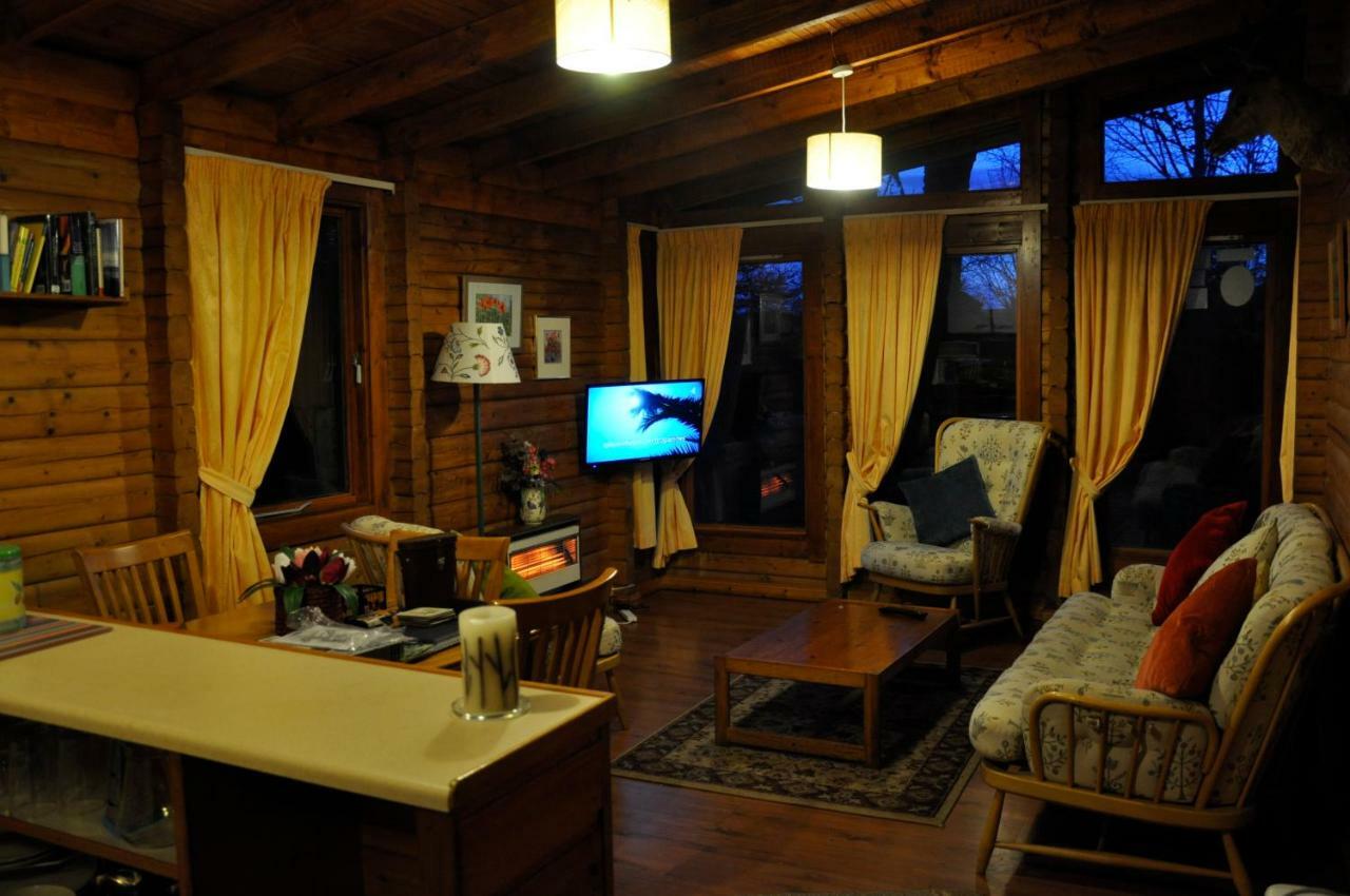 Villa Country Retreats At Butterstone à Dunkeld Extérieur photo